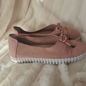 bernie mev. Pink Women's Flats with White Sole